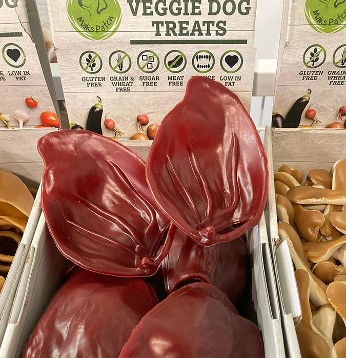 Maks Patch Peanut Butter & Natural Smoked Veggie Pigs Ear Dog Treat
